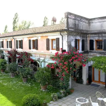 Corte Di Colloredo Daire